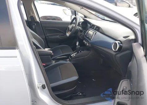 2025 Nissan Versa 1.6 Sv z USA, uszkodzony, nr VIN 3N1CN8EV8SL830221